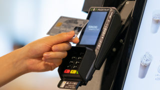 業界別】キャッシュレス決済端末とPOSレジのセット導入、イメージと